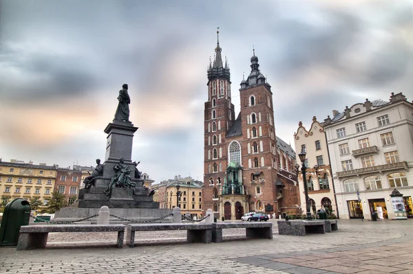 Sukiennice Mary Church Rynku Głównym Krakowie — Zdjęcie stockowe