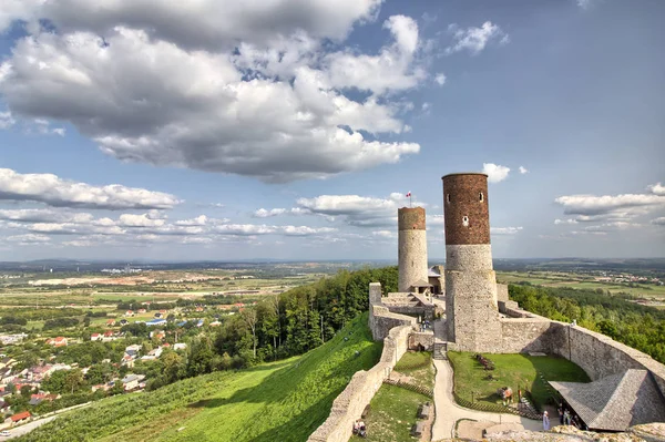 Checiny Royal Castle yakınındaki Kielce - Polonya