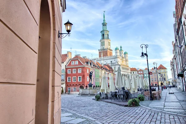 市内中心部と市庁舎 ポズナン ポーランド — ストック写真