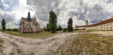 Sulejow'daki Sarnıç Manastırı - Lodz - Polonya