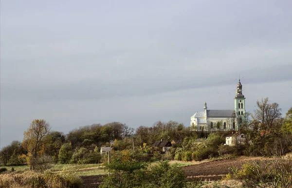 Widok Kościół Rzekę Ner Miejscowości Chelmno Polska — Zdjęcie stockowe