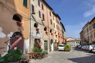 Brisighella Kalesi ve Kulesi - İtalya