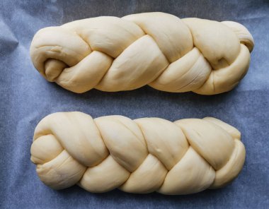 Ev yapımı Challah ekmeği - tatlı hamur işleri