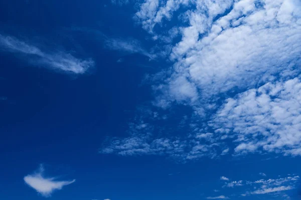 Perspective View Romantic Navy Blue Sky White Grey Clouds Beautiful — Stock Photo, Image