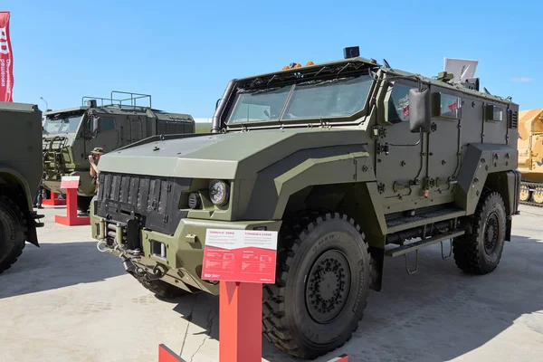 Бронетанковий Росія Aug 2018 Погляд Важких Військових Броньованих 4Wd Каталізатором — стокове фото