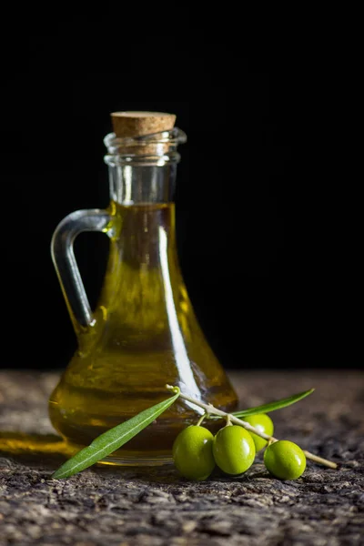 Huile Olive Olives Fraîches Sur Vieille Table — Photo