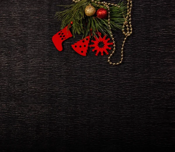 Sfondo Nero Cartolina Natale Con Giocattoli Dell Albero Natale Fili — Foto Stock