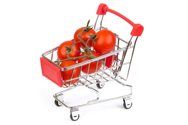 Carrito Compras Tomates Rojos Cherry Sobre Fondo Blanco — Foto de Stock