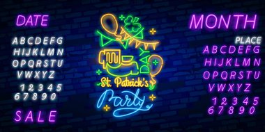 Happy St Patrick's günü vektör çizim Neon tarzı. Neon tabela, tebrik kartı, kartpostal, neon afiş, parlak reklam, el ilanı. St Patricks Günü'nü kutlamak için davet. Metin neon işareti düzenleme