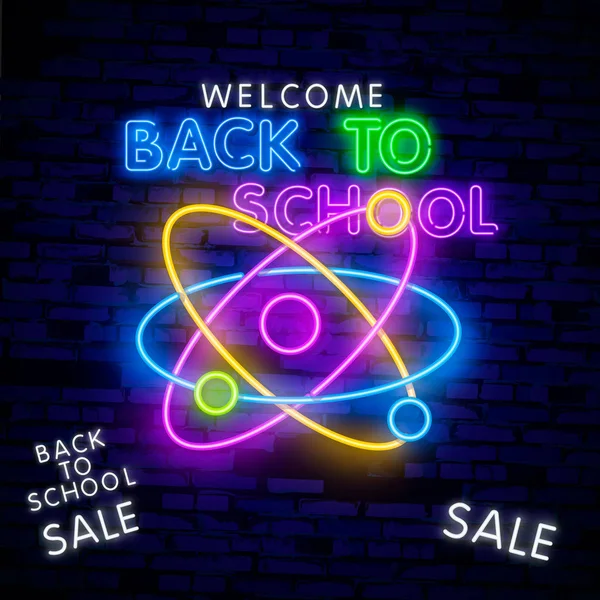 Terug naar School Welkom wenskaart ontwerp template neon vector. Modern trenddesign, het begin van het schooljaar neon teken. Terug naar school voor wenskaart, uitnodigingsposter. Vector — Stockvector