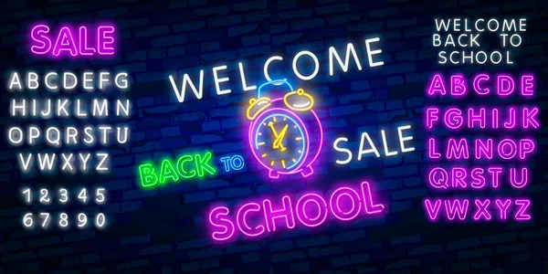 Terug naar School Welkom wenskaart ontwerp template neon vector. Modern trenddesign, het begin van het schooljaar neon teken. Terug naar school voor wenskaart, uitnodigingsposter. Vector — Stockvector