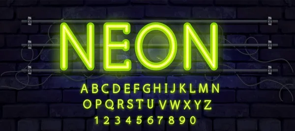 Hellgrüne Vektorneonröhrenschrift. Neonfarbene Buchstaben, Zahlen und Symbole. Aktienvektorschrift für jedes Typografie-Design. — Stockvektor