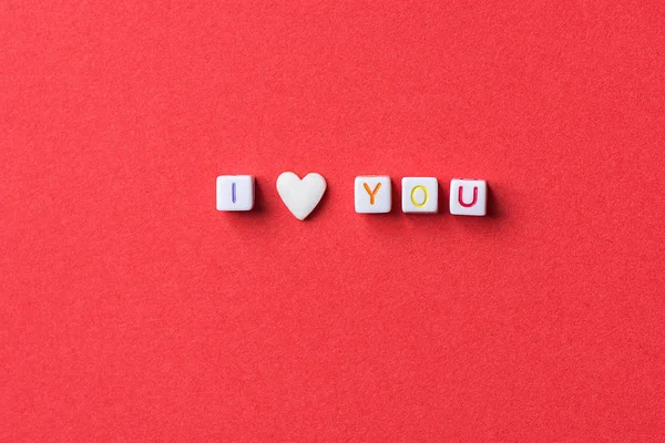 Phrase Love You Made Letter Cubes Single Heart Shape White — Stock Photo, Image