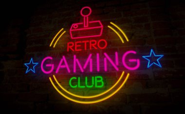 Oyun retro club neon 3d çizim. Sembol ve yazı duvar arka plan üzerinde. Vintage oyun işareti kavramı.