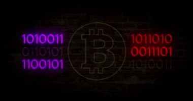 Bitcoin incelemesi kavramı neon ışıkları cryptocurrency sembol ve tuğla duvar arka plan üzerinde parlayan ikili sayılar. Retro tarzı.