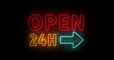 Tuğla duvar arka plan açık 24h neon işaret ışığı. İlmekledi kavramı animasyon parlayan büyük Işıklı reklam. Retro tarzı.