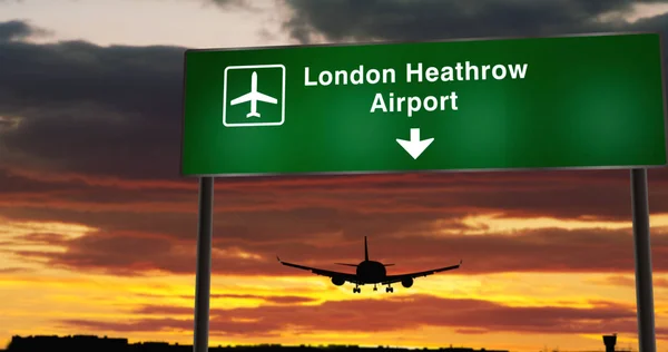 Londra Heathrow 'da uçak iniş