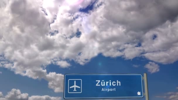 スイス チューリッヒにジェット機が着陸 空港方向標識付きの市到着 ビジネス 交通の概念 レンダリング アニメーション — ストック動画