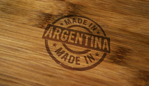木製の箱にアルゼンチンスタンプで作られました 製造業 生産国の概念 — ストック写真