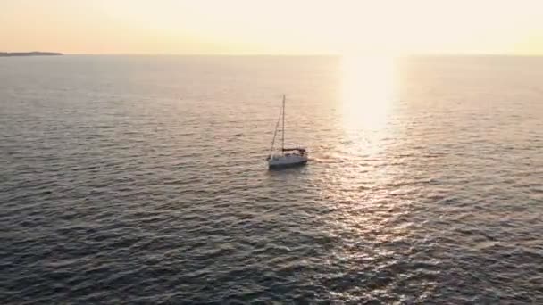 Aeria plachetnice oceán západ slunce jachta