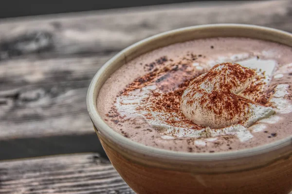 Tazza Cioccolata Calda Una Vecchia Tavola Legno — Foto Stock