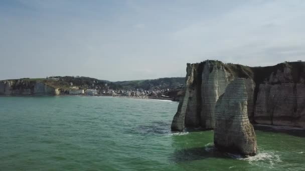 Amazing Drone footage cliffs and city Falaises dEtretat Etretat by drone — Stock Video