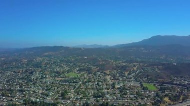 Havadan görünümü hemen dışında bir mahalle. dron panoram taşıyın. Kaliforniya ABD