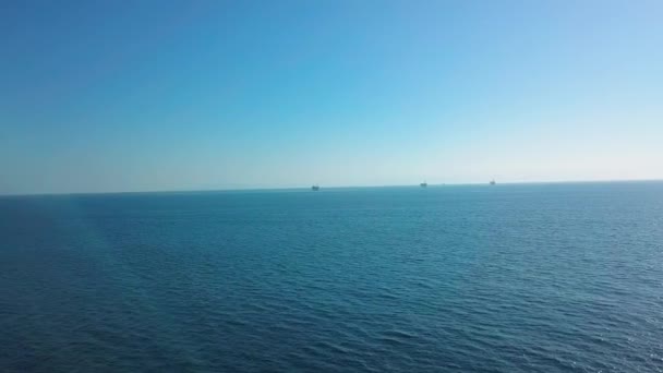 Aérien Pétrole Gaz Océan plate-forme de forage Rig. tours d'huile 