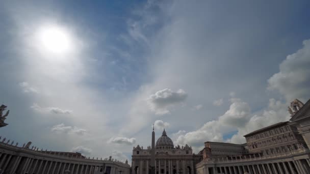 圣彼得斯大教堂在罗马阳光明媚的日子宽镜头 — 图库视频影像