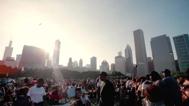 Concert de rue gratuit. Chicago USA 18 juin 2015 . — Video