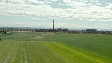 Hava aracı görüntüsü. Kömür santrali, Büyük Boru. alçak uçuş