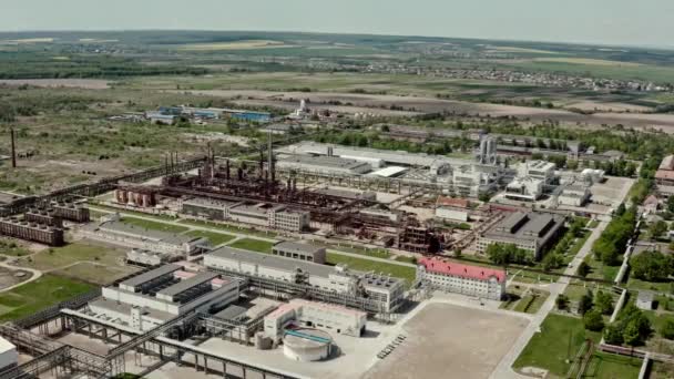 Vue aérienne large de la raffinerie de pétrole ou de l'usine chimique. zone industrielle V2 — Video