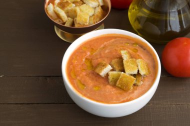 Geleneksel soğuk gazpacho çorbası. İspanyolca, Akdeniz mutfağı