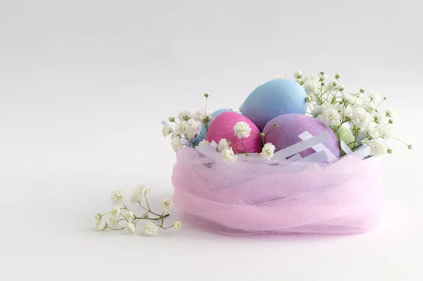 Velikonoční Barvy Malovaná Vajíčka Bílém Pozadí — Stock fotografie