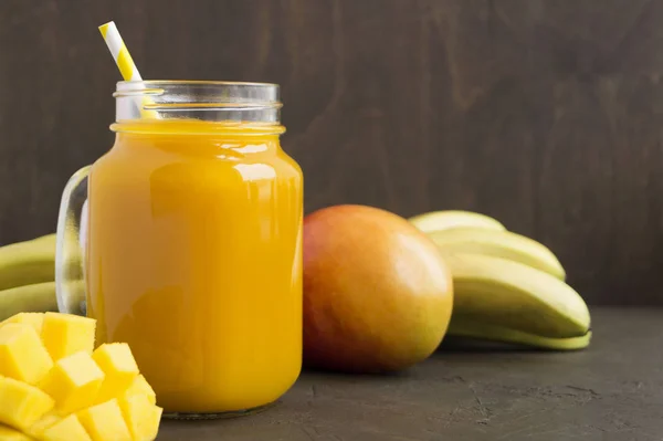 Fresh Fruit Juice Jar Dark Background — Stock Photo, Image