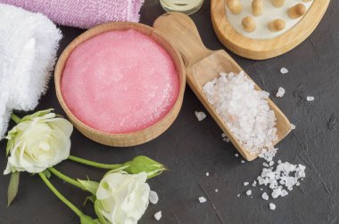 Spa tedavileri ve vücut bakımı için aksesuarlar