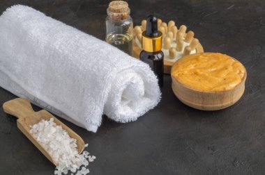 Spa tedavileri ve vücut bakımı için aksesuarlar