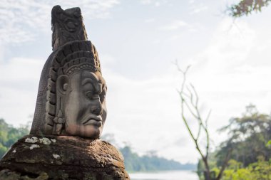 angkor ön kapı devleri thom
