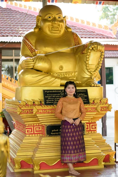 Wasserfest Asiatische Frau Thailändischer Tracht Buddha Baden Songkran Day Water — Stockfoto