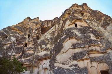 Türkiye'de Cappadocia volkanik kanyon mağara evlerin sayısı