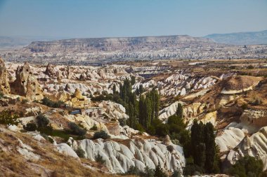 Türkiye'de Cappadocia volkanik kanyon mağara evlerin sayısı