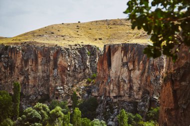 Türkiye'de Cappadocia volkanik kanyon mağara evlerin sayısı