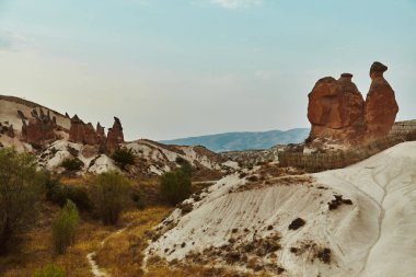 Türkiye'de Cappadocia volkanik kanyon mağara evlerin sayısı
