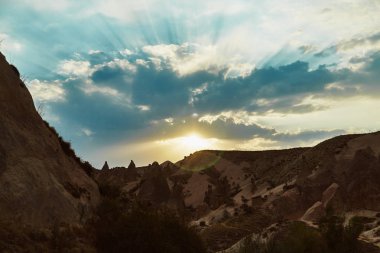 Türkiye'de Cappadocia volkanik kanyon mağara evlerin sayısı