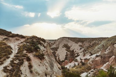 Türkiye'de Cappadocia volkanik kanyon mağara evlerin sayısı