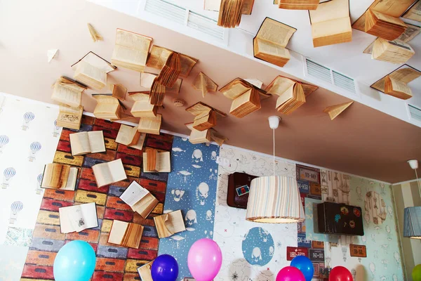 Old Books Instalation Kids Room Home — Stock Photo, Image