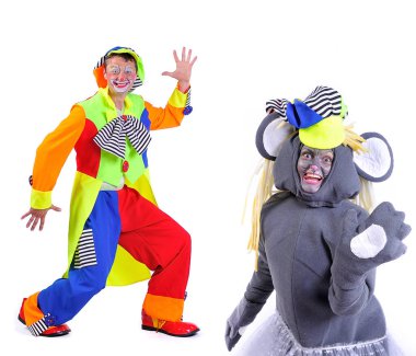 Çeşitli kostümlerdeki animasyoncuların portreleri. İzole edilmiş arkaplan