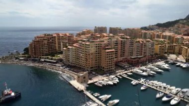 Panoramik Monaco bahar 2018, arabalar ve yatlar