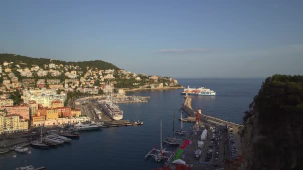 NICE - 06 DE MAYO: Locked down shot of Nice, transportation, 06 de mayo de 2018, Francia — Vídeo de stock