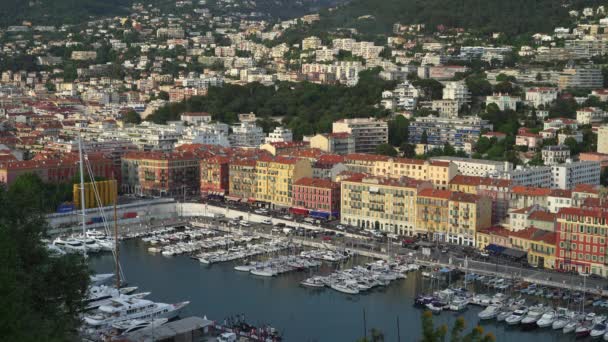 Tiro em tempo real de Nice, mar e transporte, primavera 2018, França — Vídeo de Stock